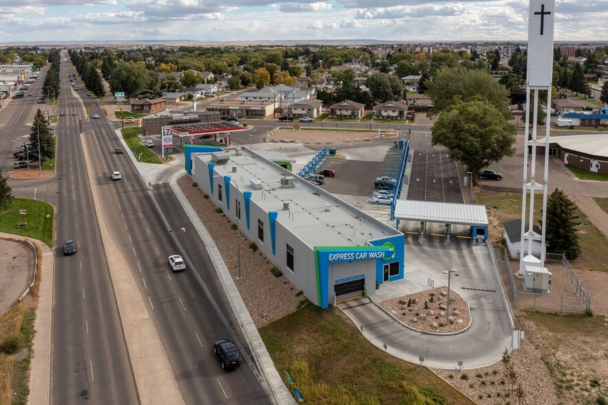 More Photos Of , Medicine Hat Unknown For Sale