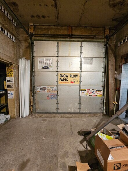 More Photos Of 105 N Mable St, Pinconning Industrial For Sale