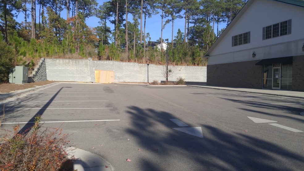 More Photos Of 9735 US 15-501 Hwy, Pinehurst Storefront For Lease