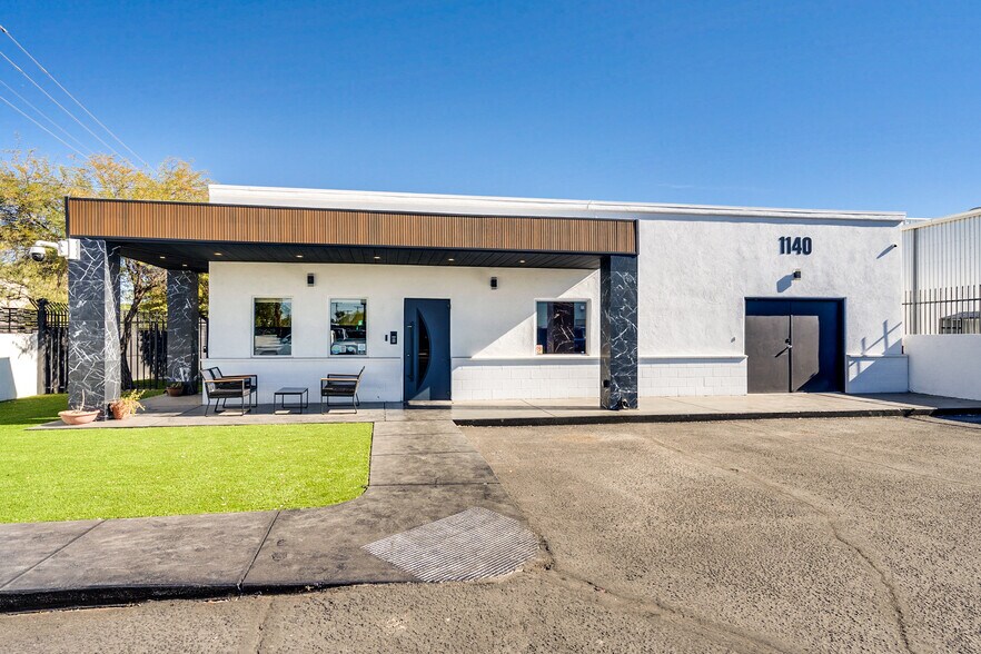 More Photos Of 1140 N Rosemont Blvd, Tucson Research And Development For Sale