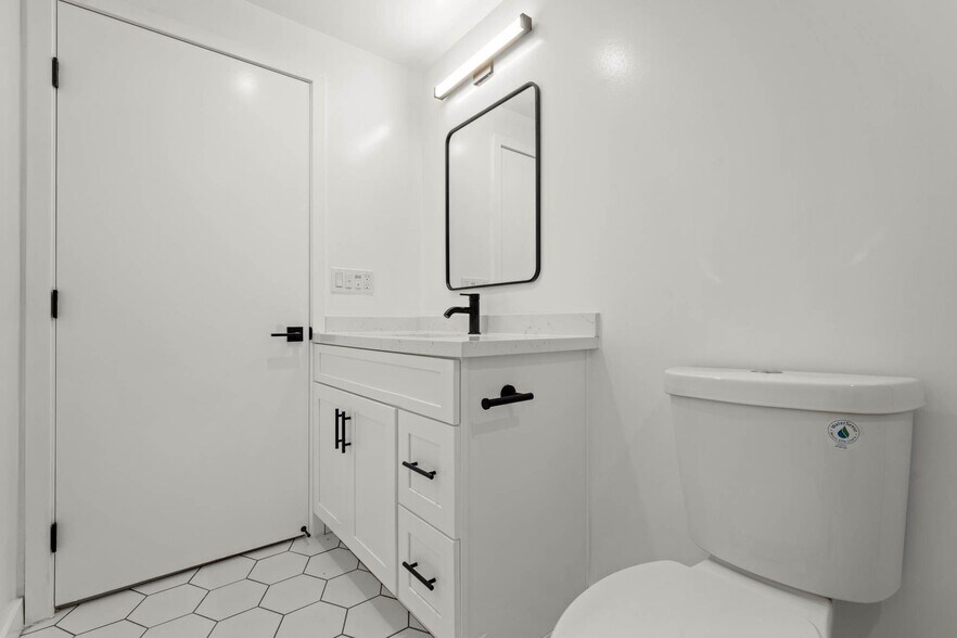 More Photos Of 8419-8425 S Western Ave, Los Angeles Apartments For Sale