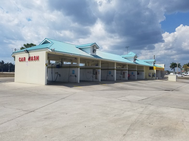 More Photos Of 4628 Chiquita Blvd S, Cape Coral Carwash For Sale