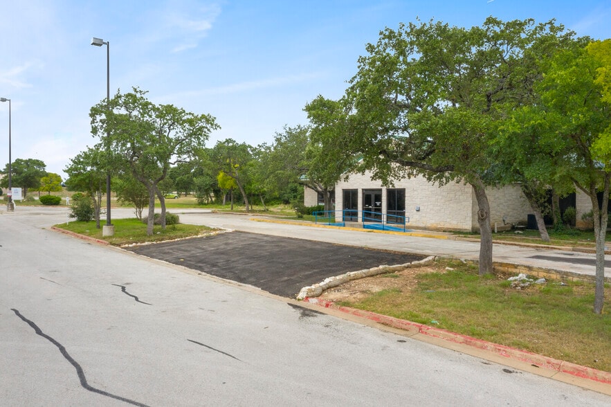 More Photos Of 11201 Pecan Park Blvd, Cedar Park Carwash For Lease