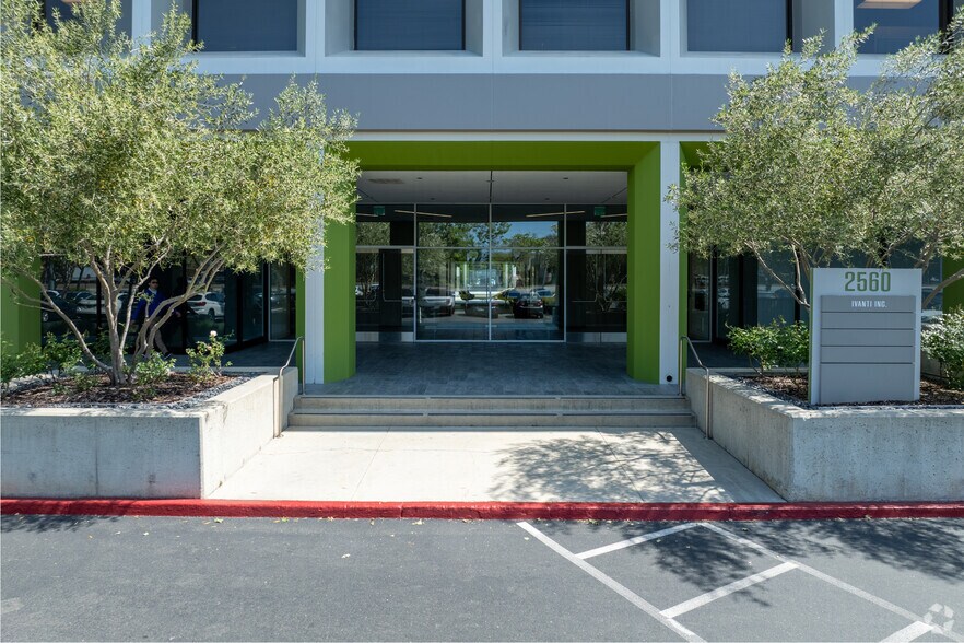 More Photos Of 2560 N 1st St, San Jose Loft Creative Space For Lease