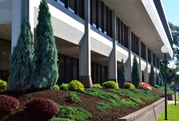 More Photos Of 400 Holiday Dr, Pittsburgh Office For Sale