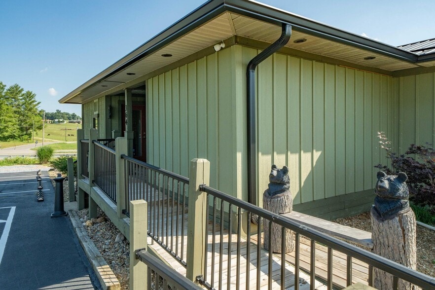 More Photos Of 364 Opie Arnold Rd, Limestone Medical For Sale