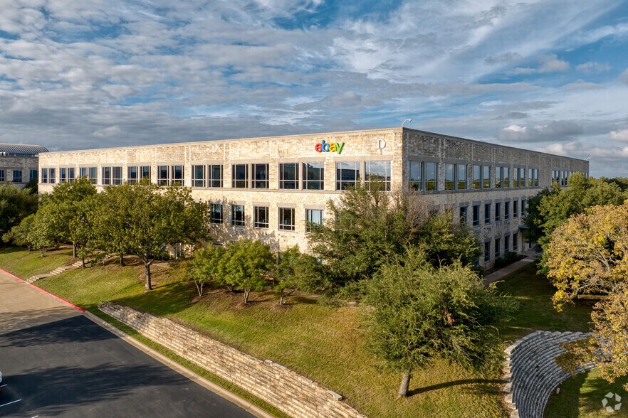 More Photos Of 7700 W Parmer Ln, Austin Unknown For Lease