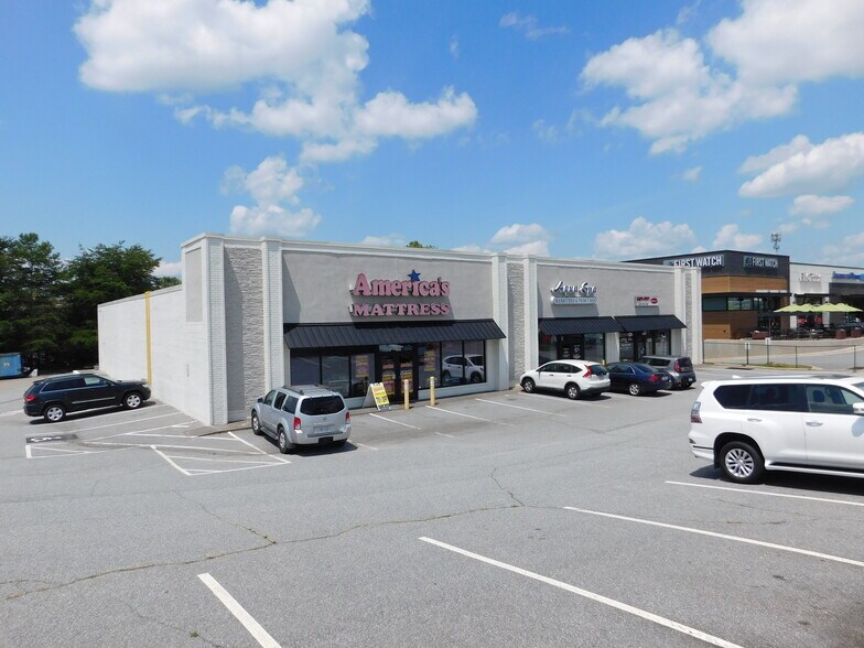 More Photos Of 1606 S Stratford Rd, Winston-Salem Freestanding For Lease