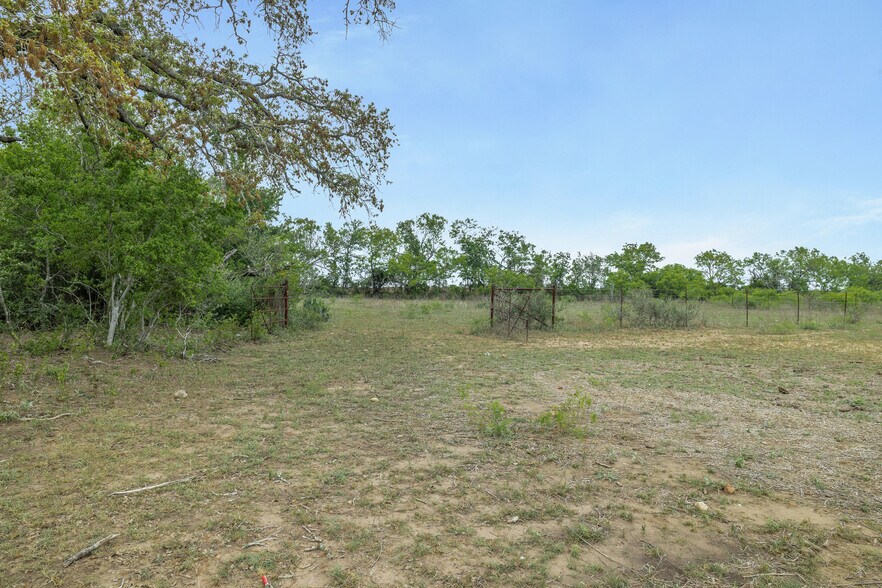 More Photos Of 9765 State Park Rd, Lockhart Land For Sale