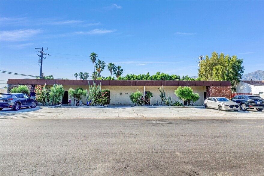 Primary Photo Of 3737 E Calle De Carlos, Palm Springs Apartments For Sale