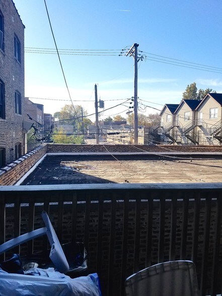 More Photos Of 2445 E 79th St, Chicago Storefront Retail Residential For Sale