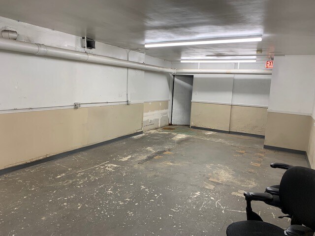 More Photos Of 3401 W Diversey Ave, Chicago Storefront Retail Office For Lease