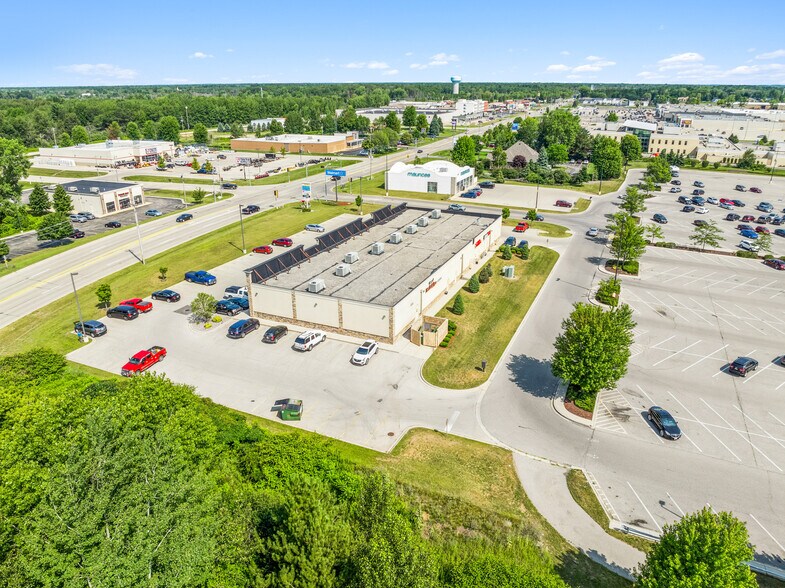 More Photos Of 2910 Roosevelt Rd, Marinette Unknown For Lease