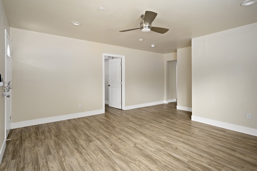 More Photos Of 447 W 7th St, Chico Apartments For Sale
