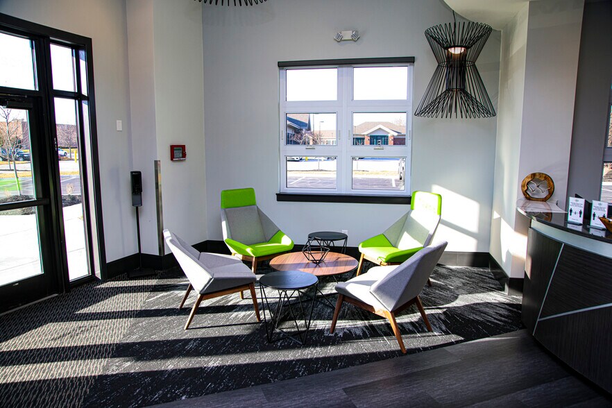 More Photos Of 10255 Commerce Dr, Carmel Coworking Space