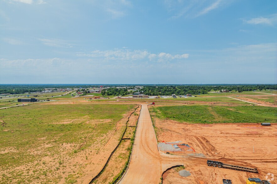 More Photos Of I-35 & Waterloo Rd, Edmond Land For Lease