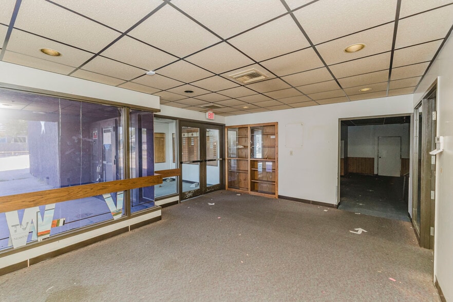 More Photos Of 1560 S Topeka St, Wichita Lodge Meeting Hall For Sale