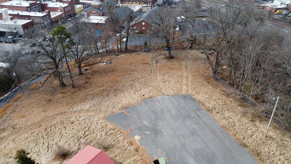 More Photos Of 227 Library Ln, Johnson City Medical For Sale
