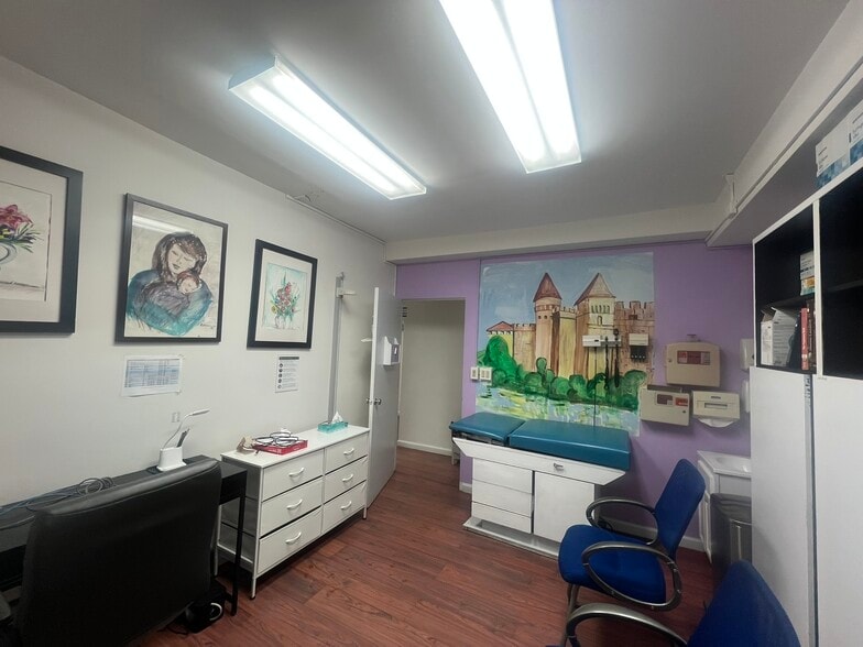 More Photos Of 11 E 86th St, New York Apartments For Sale