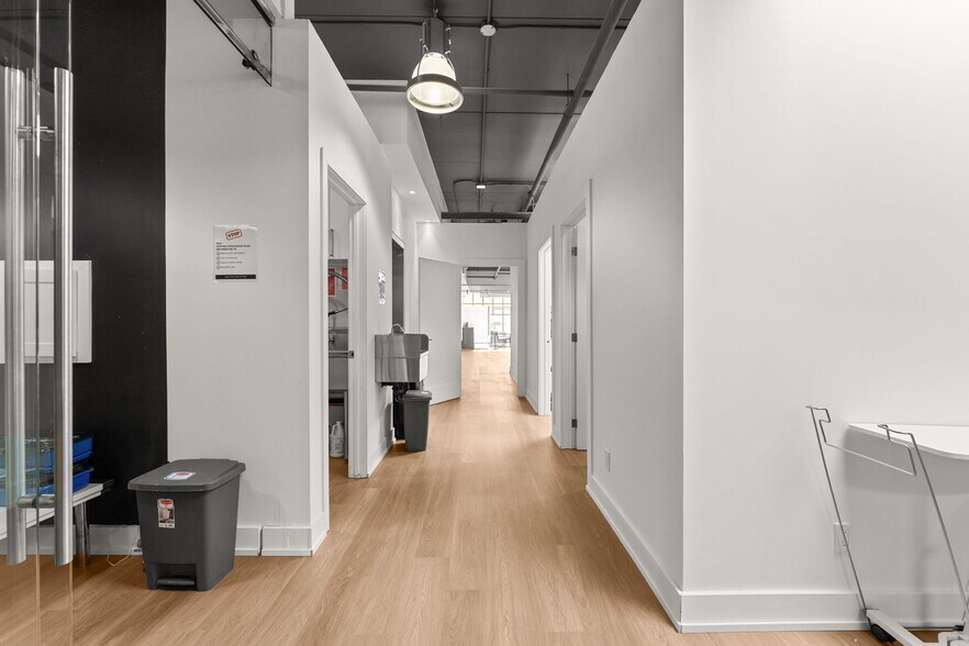 More Photos Of 21 Camden St, Toronto Office For Sale