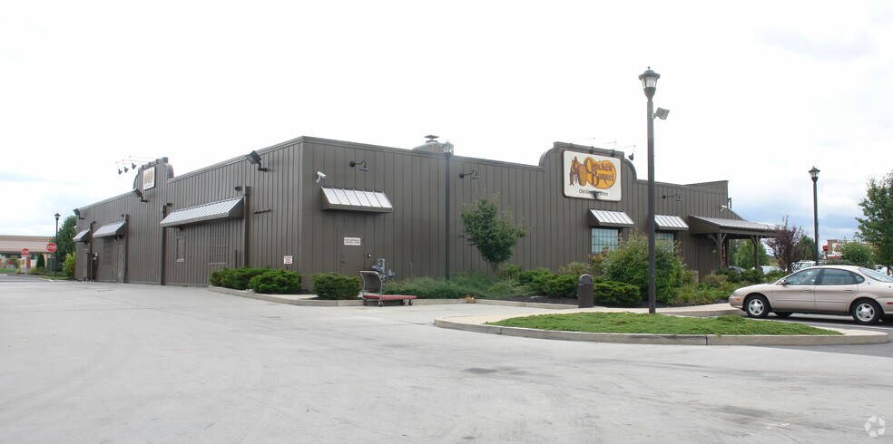 More Photos Of 130 Marketplace Blvd, Hamilton Unknown For Lease