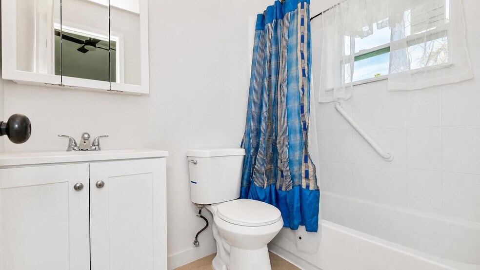 More Photos Of 11281 NW 39th St, Coral Springs Multifamily For Sale