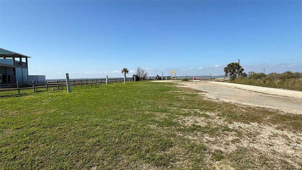 More Photos Of 1067 Seagull St, Gilchrist Land For Sale