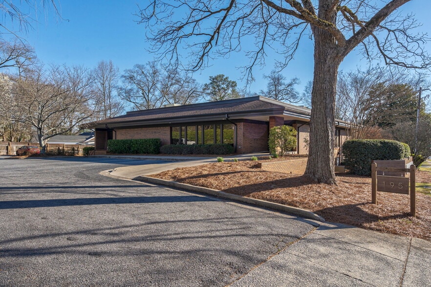 More Photos Of 195 King Ave, Athens Medical For Lease