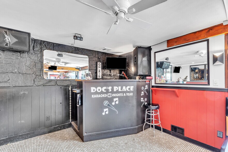 1264 Granby Rd, Chicopee, MA 01020 Retail For Lease