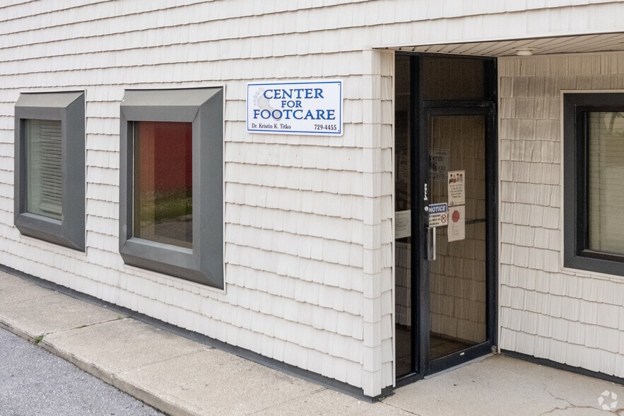 More Photos Of 7344 Hamilton Ave, Cincinnati Office For Lease