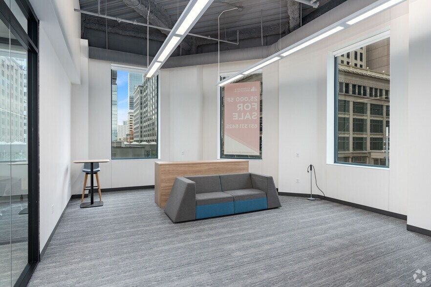 More Photos Of 651 Nicollet Mall, Minneapolis Office For Sale