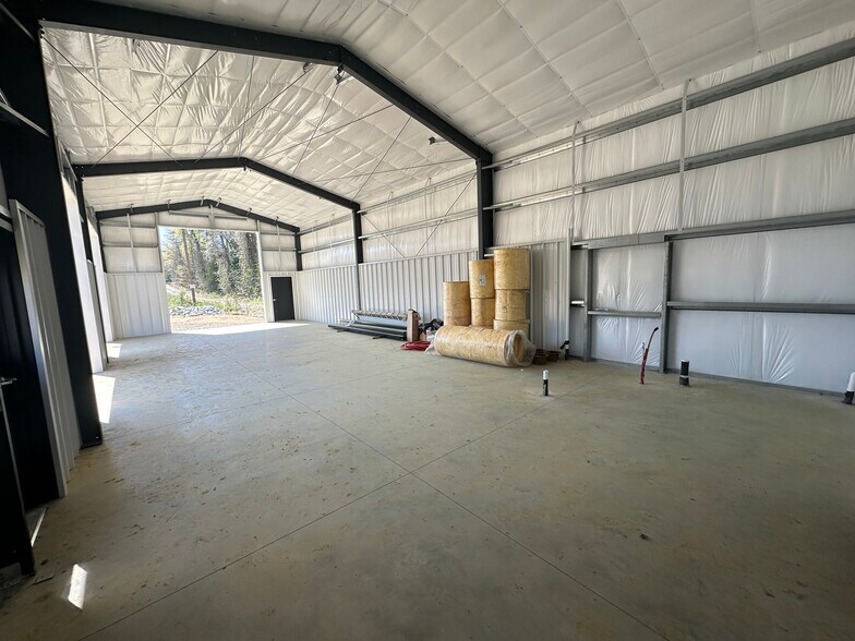 More Photos Of 25 Marietta Pl NW, Concord Industrial For Lease