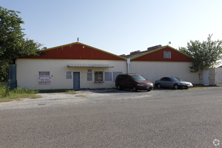 More Photos Of 7735 Lettie St, Houston Auto Salvage Facility For Lease