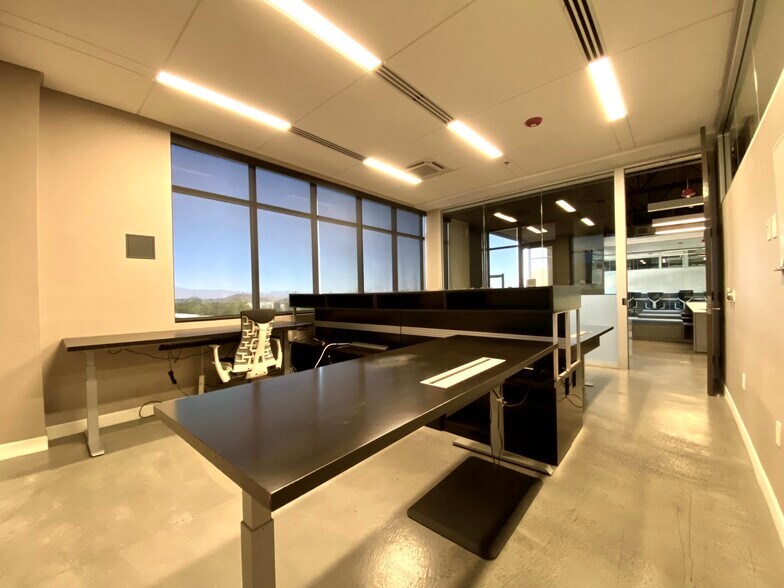 More Photos Of 6010 S Durango Dr, Las Vegas Loft Creative Space For Sale