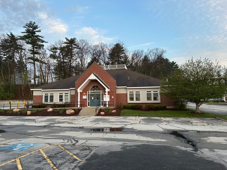 More Photos Of 775 S Main St, Manchester Medical For Lease