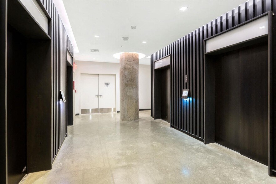 More Photos Of 25 Columbia Hts, Brooklyn Office For Lease