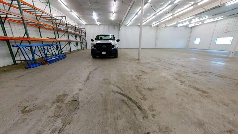More Photos Of 1211 Hobbs Dr, Delavan Warehouse For Sale