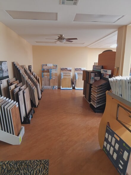 More Photos Of 4608 District Blvd, Bakersfield Warehouse For Sale