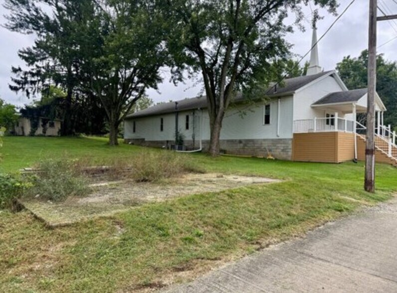 More Photos Of 115 S Pierce St, Crestline Religious Facility For Sale