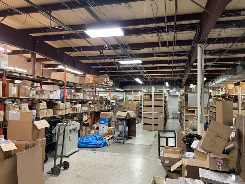 More Photos Of 50 Miry Brook Rd, Danbury Warehouse For Sale