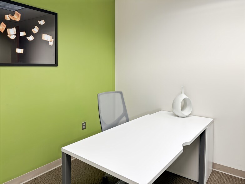 More Photos Of 125 Townpark Dr NW, Kennesaw Coworking Space