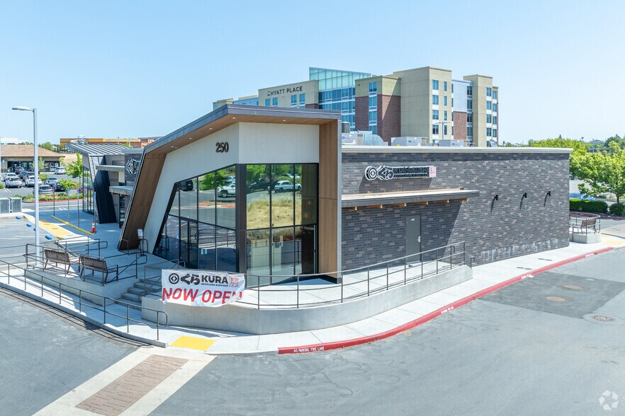 More Photos Of 250 Gibson Dr, Roseville Freestanding For Lease