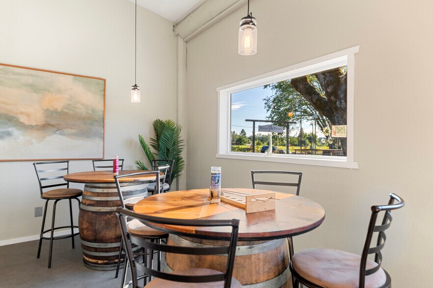 More Photos Of 3900 Holland Rd loop, Cave Junction Winery Vineyard For Sale