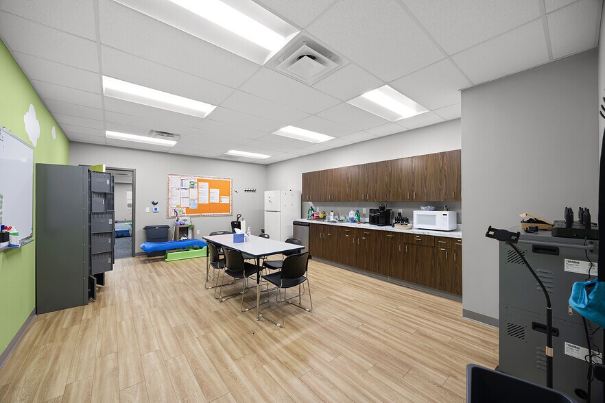 More Photos Of 68 Exeter Rd, Jackson Medical For Lease