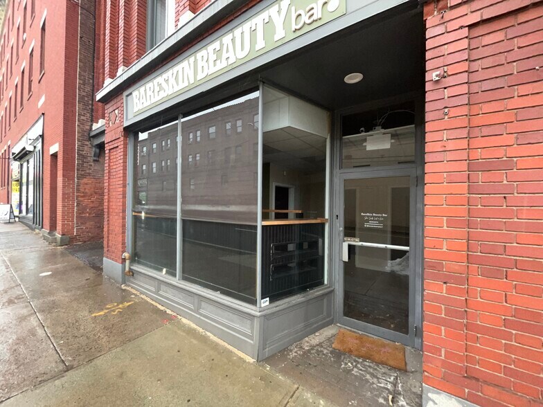 Primary Photo Of 62 Washington St, Middletown Office For Lease