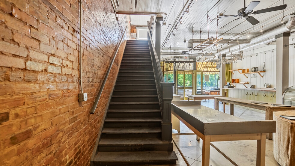 More Photos Of 3840 Highway 42, Locust Grove Restaurant For Sale