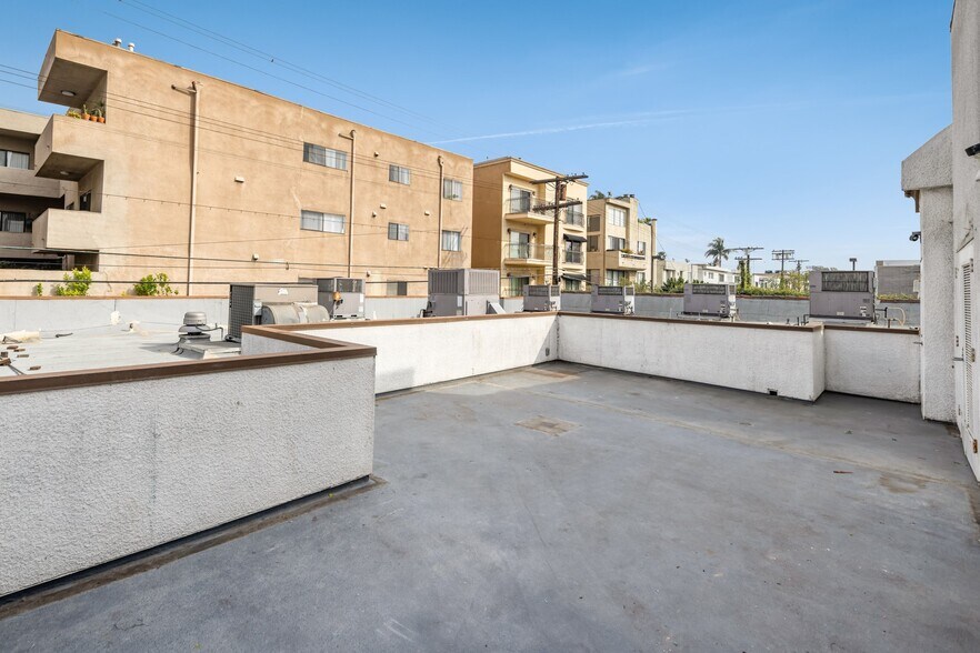 More Photos Of 1734-1746 S Sepulveda Blvd, Los Angeles Storefront Retail Office For Lease