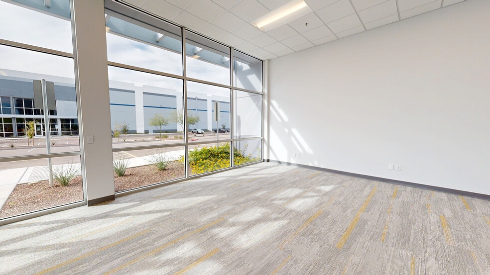 More Photos Of 500 E Pinnacle Peak Rd, Phoenix Unknown For Lease