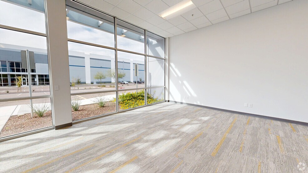 More Photos Of 500 E Pinnacle Peak Rd, Phoenix Unknown For Lease