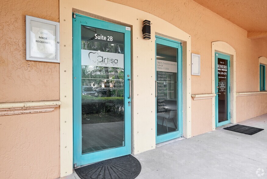 More Photos Of 1865 N Corporate Lakes Blvd, Weston Medical For Lease